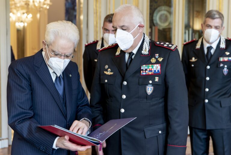 Mattarella riceve il Gen. Luzi