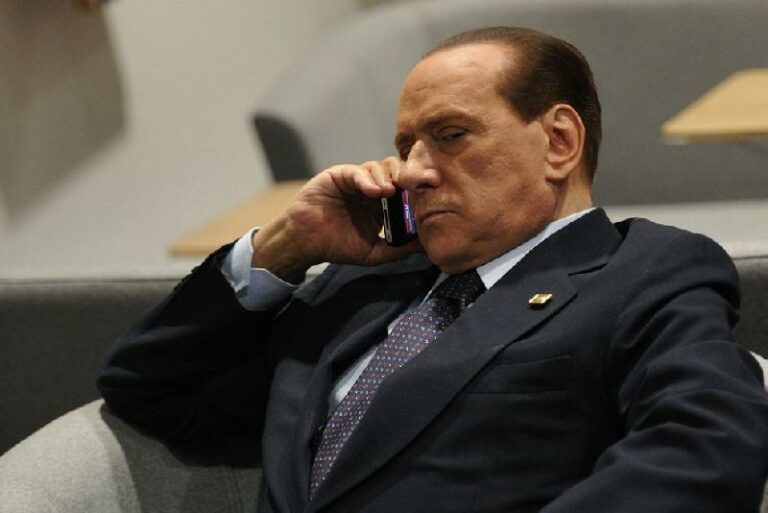 È morto Silvio Berlusconi.