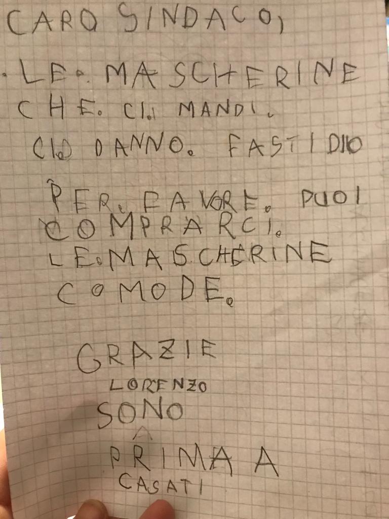 Milano, bambino scrive a Sala