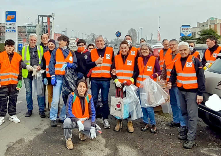 Strade Pulite, contro l'inciviltà del rifiuto selvaggio