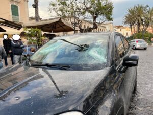 Rissa violenta a Ortigia ( Siracusa)