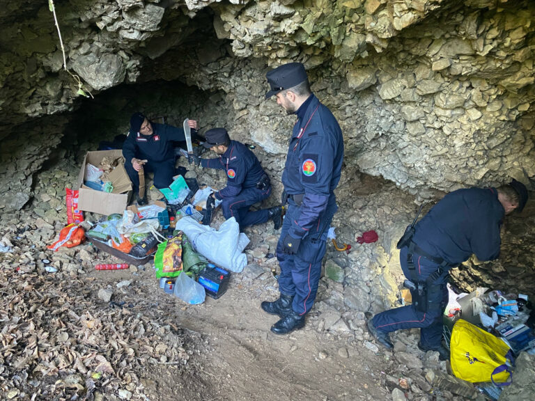 Brenta (VA), spaccio nei boschi