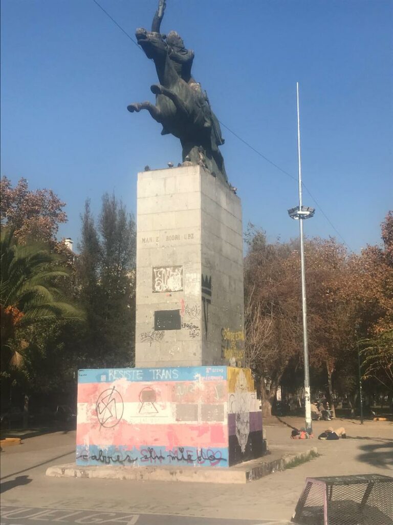 Statua a Manuel Rodriguez, figura leggendario di guerrigliero della storia del Cile.
