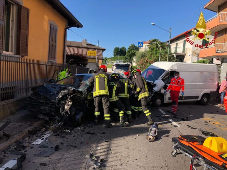 Jerago, tragico incidente, Vigili del Fuoco con cesoia