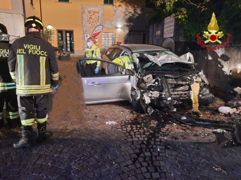 Morti in provincia di Varese, intervento dei Vigili del fuoco