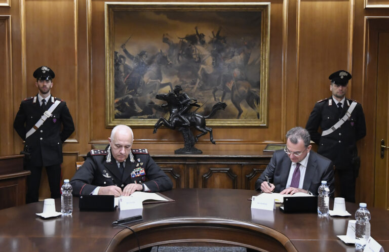 Arma CC, il Gen. Luzi fa accordo coi commercialisti