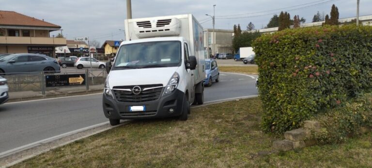 Incidente stradale a Somma Lombardo (VA)