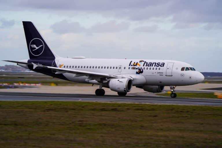 Lufthansa: possibile richiedere il rimborso aereo