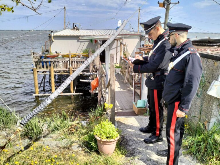 Comacchio, tre furti su autovetture al Lido Spina