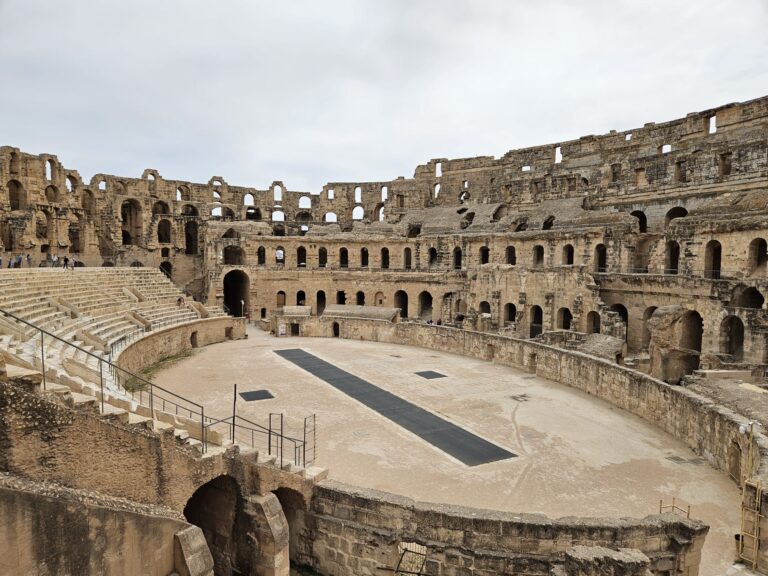 Tunisia, l 'Anfiteatro Romano de “Il Gladiatore” a El Jem