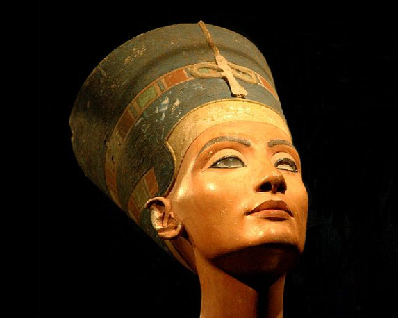 Nefertiti, regina egiziana antica, tornerà in Egitto?