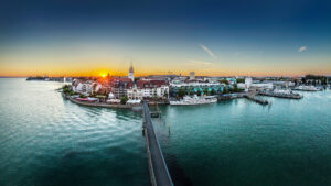 Friedrichshafen al tramonto